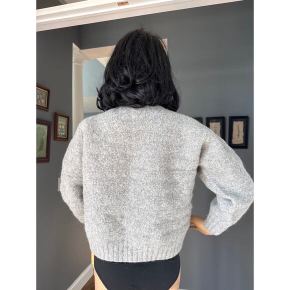 Peruvian Alpaca V neck Sweater in gray faux button down side pockets medium - Picture 15 of 15